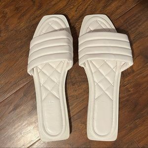 Solid Padded Strap Open Toe Flat Sandals